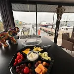 Exclusieve Houseboat La Mare 12 X 5 Meter Met Sauna En Hottup *