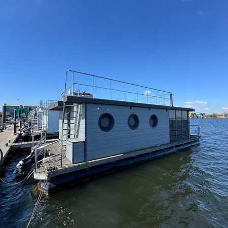 Exclusive Houseboat La Mare 12 X 5 M In
