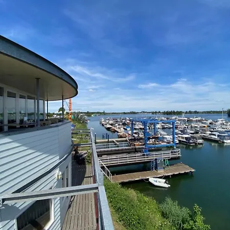 Botel Exclusieve Houseboat La Mare 12 X 5 Meter Met Sauna, Hottup En Airco