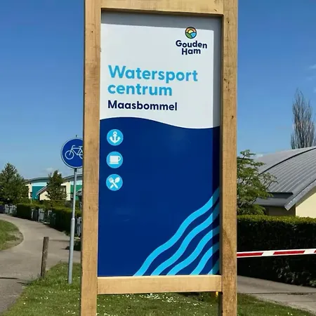 Botel Exclusive Houseboat La Mare 12 X 5 M In *