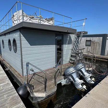 Exclusive Houseboat La Mare 12 X 5 M In Tekne *