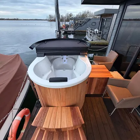 Exclusieve Houseboat La Mare 12 X 5 Meter Met Sauna Botel *