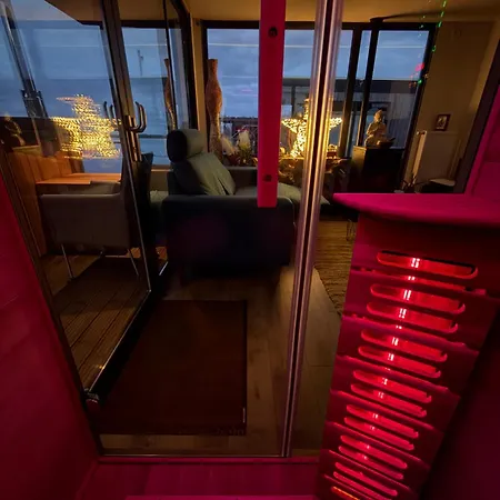 Exclusieve Houseboat La Mare 12 X 5 Meter Met Sauna, Hottup En Airco Botel Maasbommel