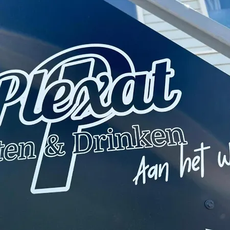 Botel Exclusieve Houseboat La Mare 12 X 5 Meter Met Sauna En Hottup