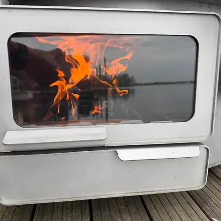 Botel Exclusieve Houseboat La Mare 12 X 5 Meter Met Sauna, Hottup En Airco
