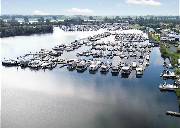 Botel Exclusieve Houseboat La Mare 12 X 5 Meter Met Sauna *