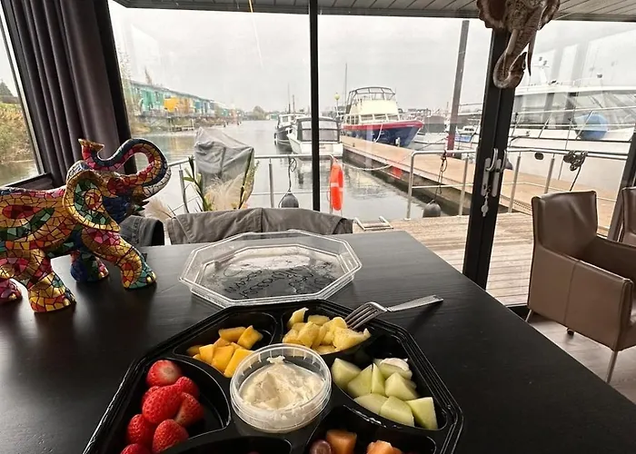 Exclusieve Houseboat La Mare 12 X 5 Meter Met Sauna *