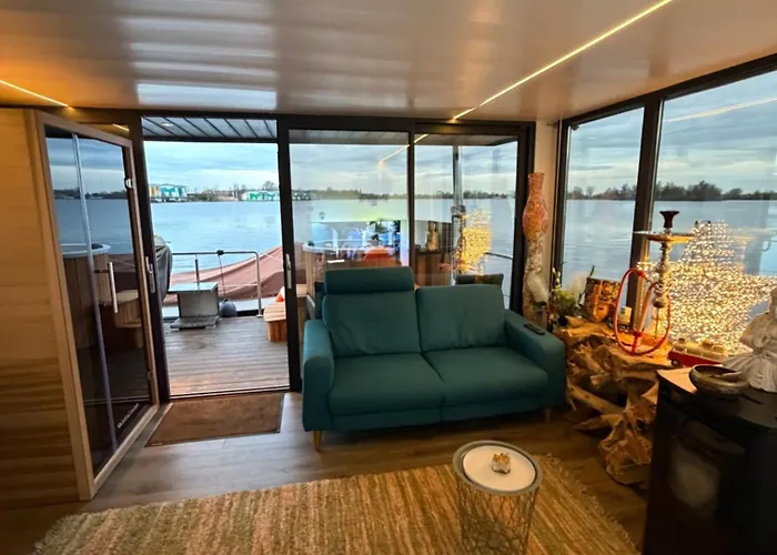 Exclusieve Houseboat La Mare 12 X 5 M, Vanaf 13 Januari 2026 Met Sauna En Hottup